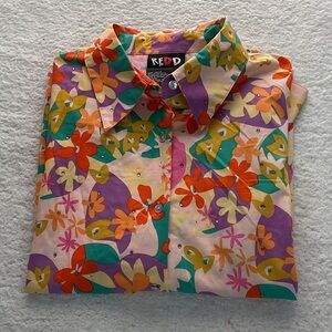 Woman’s Redd jeans Colorful Floral Button-Up Shirt